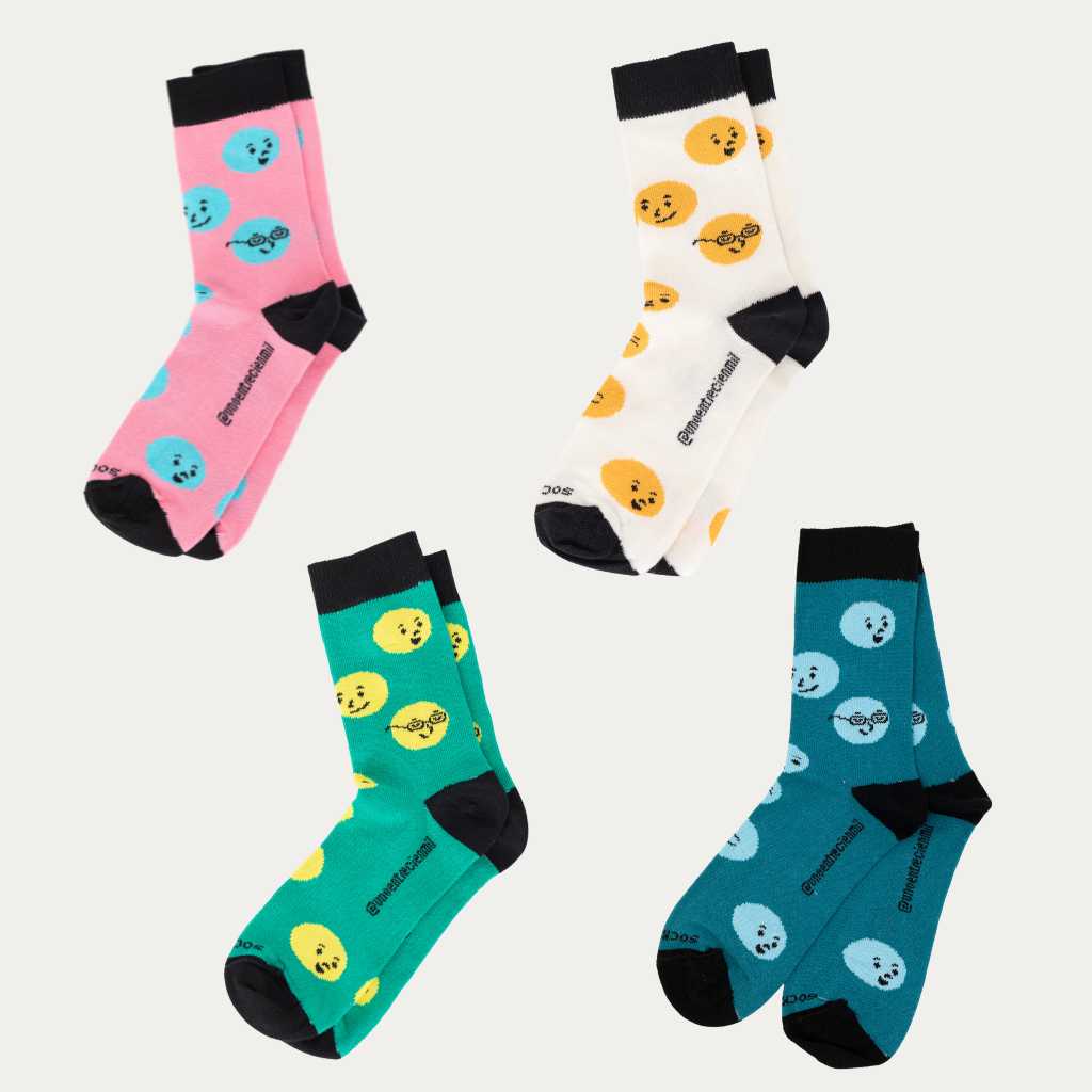 Calcetines solidarios para ni&ntilde;os de varios colores