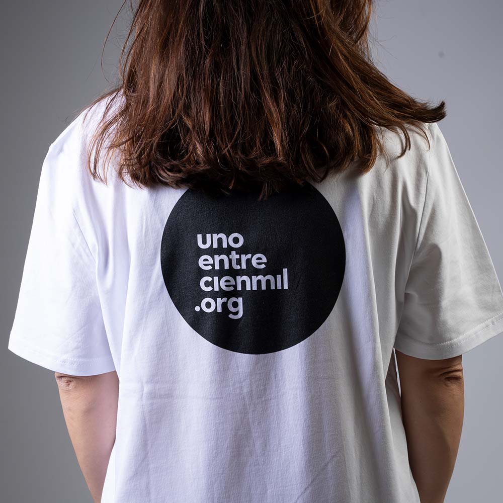 Camiseta Yo Soy Uno blanca espalda